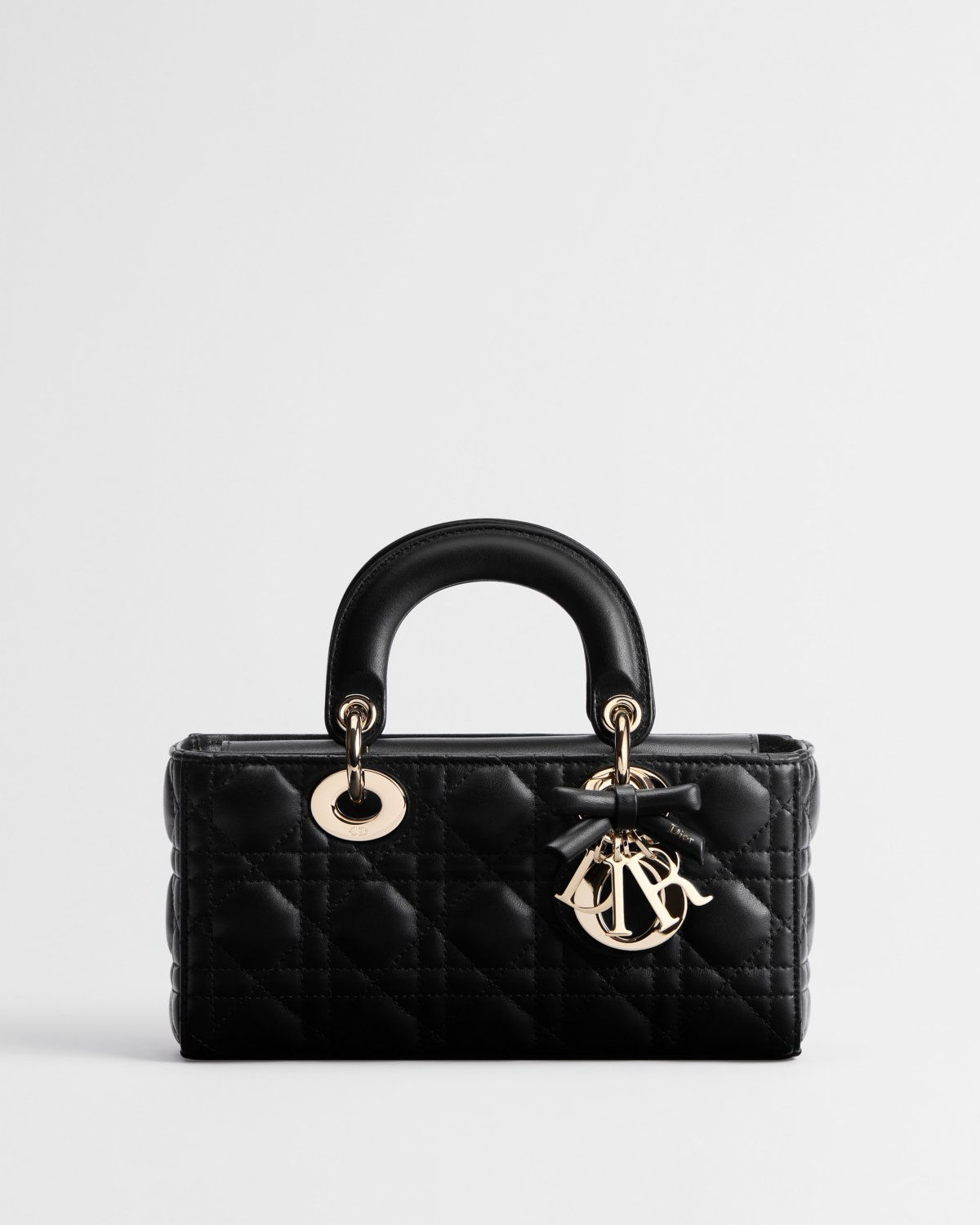 Dior Small Lady D-Joy bag with bow in black Cannage lambskin – front view