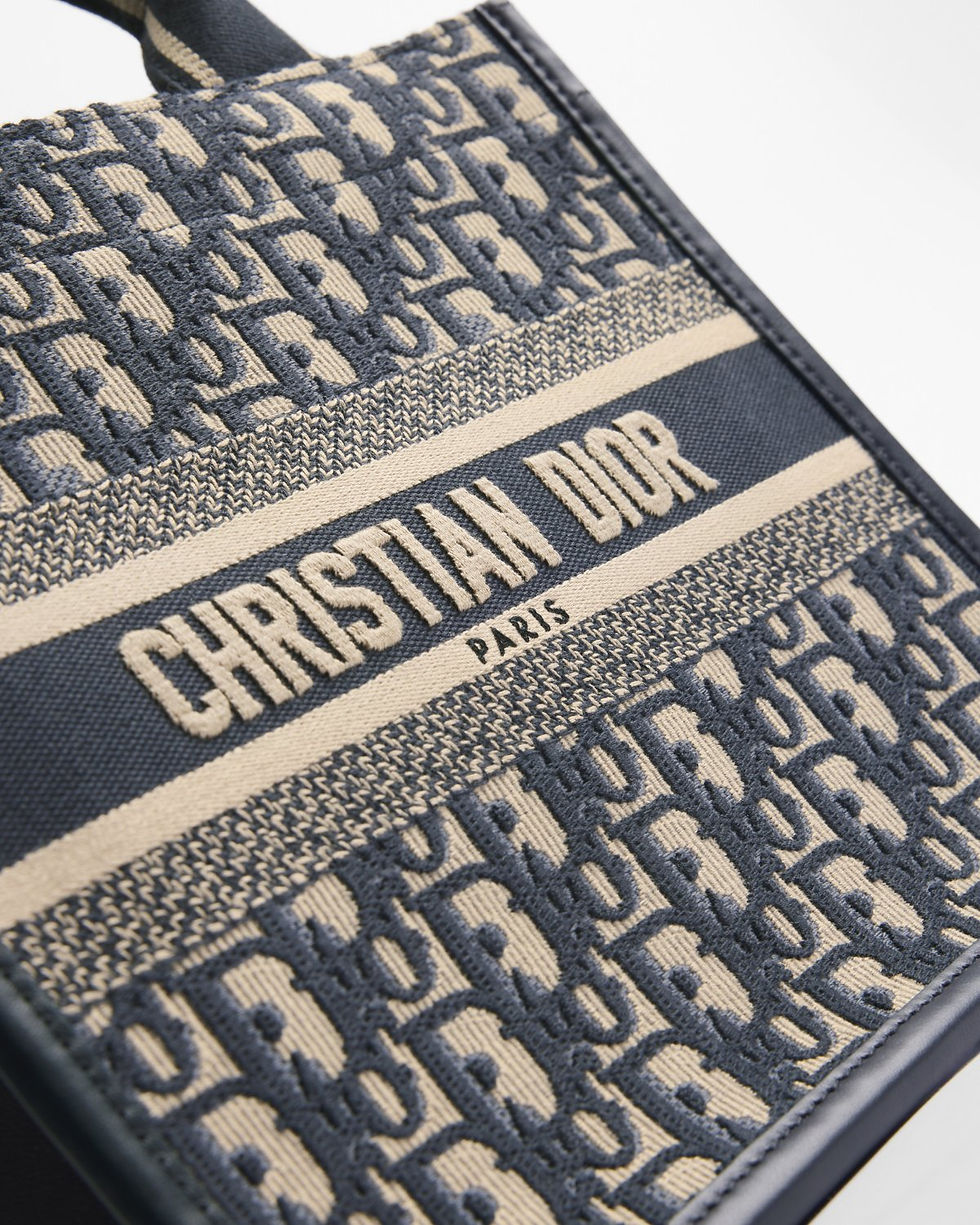Thumbnail: Dior Small Book Tote in blue Dior Oblique embroidery and calfskin – view 6