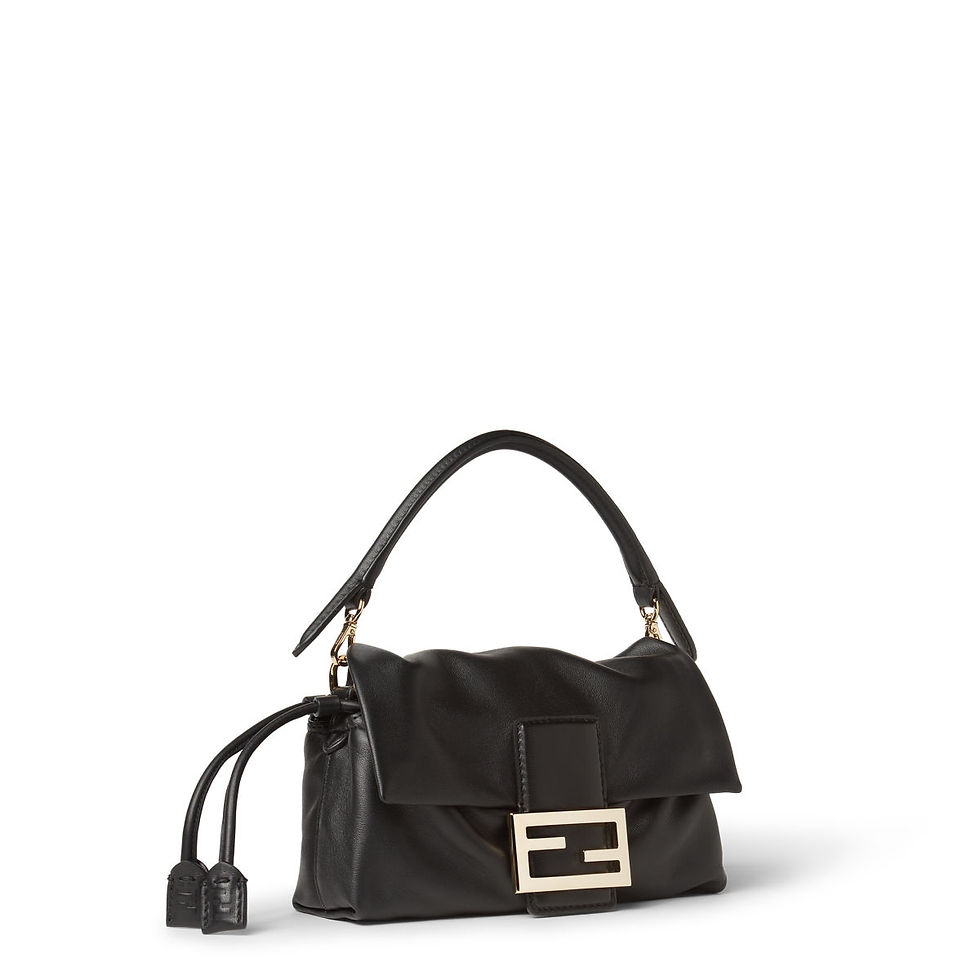 Fendi Baguette Soft Small bag in black nappa leather – view 2