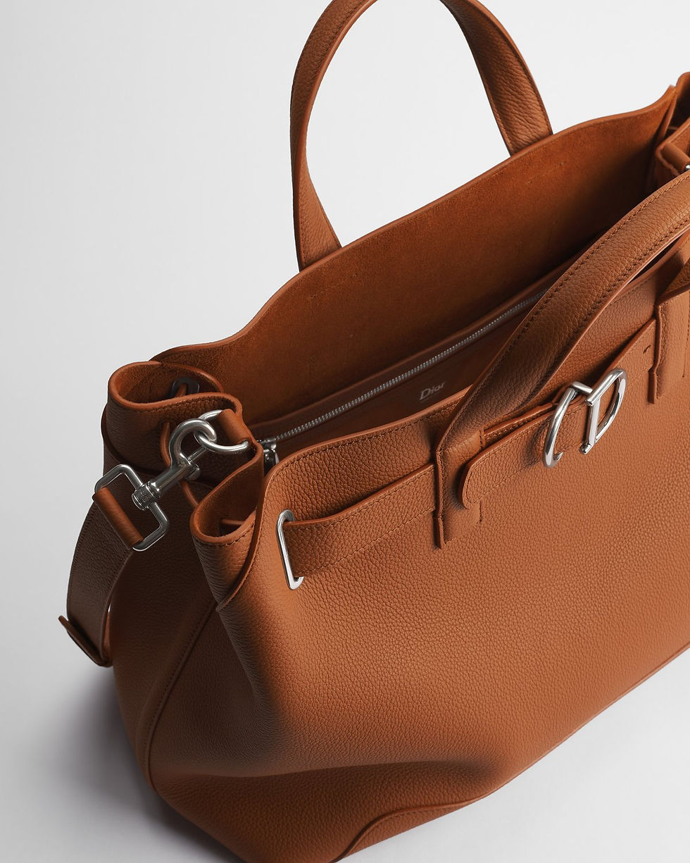 Thumbnail: Dior Medium Normandie tote bag in tan grained calfskin – view 4