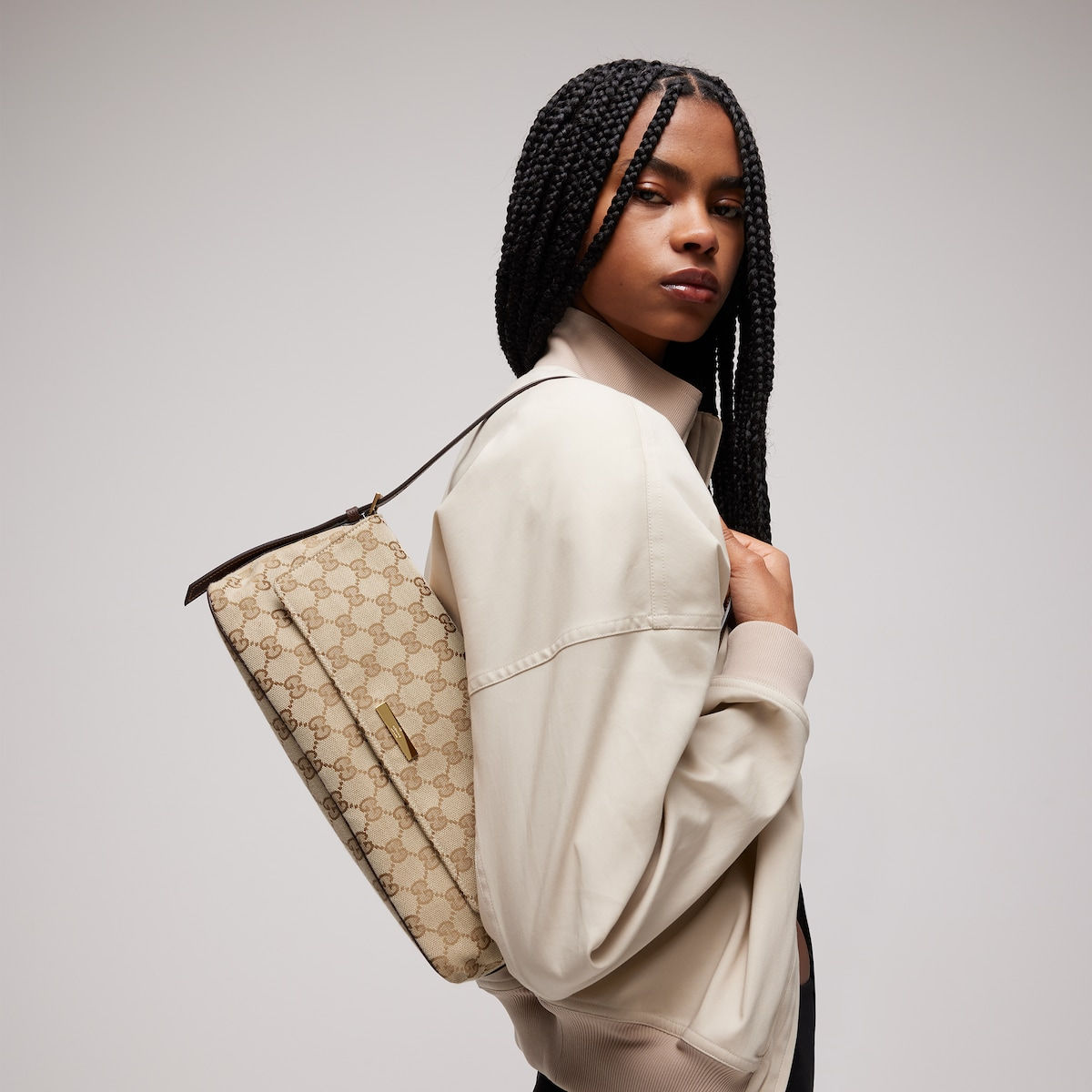 Gucci Madison medium shoulder bag - sand and brown GG canvas