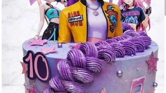 K Pop Demon Hunter Cake w/Purple Braid
