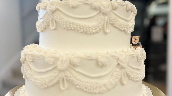The Ashtyn Wedding Cake