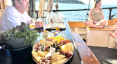 Food-Cocktail-Salon-Mini-Cruise-Rhythm-Travel-Experience (2).HEIC