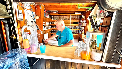 Bar-Rhythm-Travel-Experience 