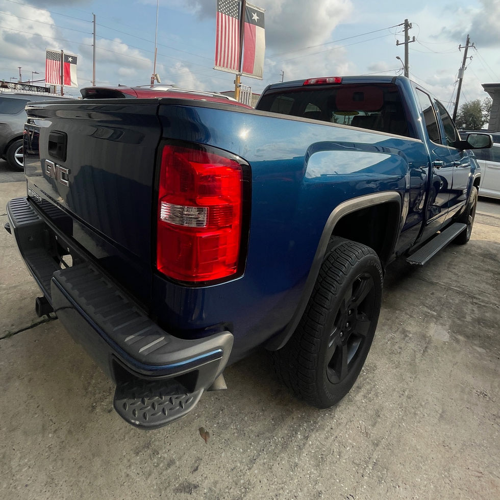 Thumbnail: 2017 GMC Sierra