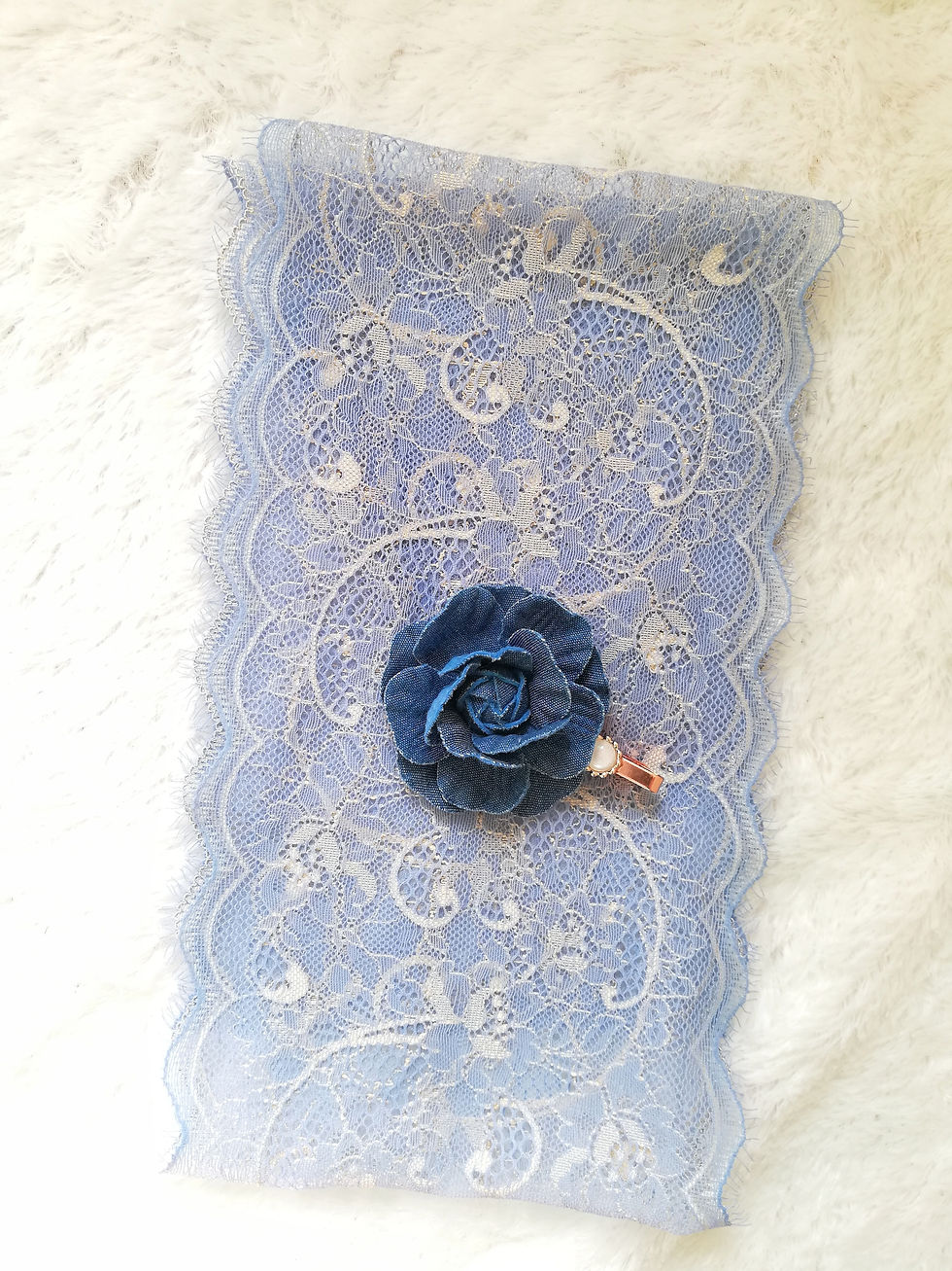 Denim Flower Pearl Scarf Clothing Clip Brooch Chantilly Floral Lace Tie Bar