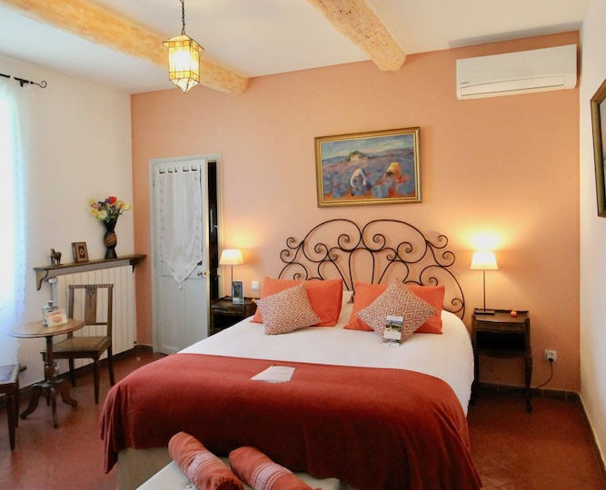 Chambre et salle de bain privative