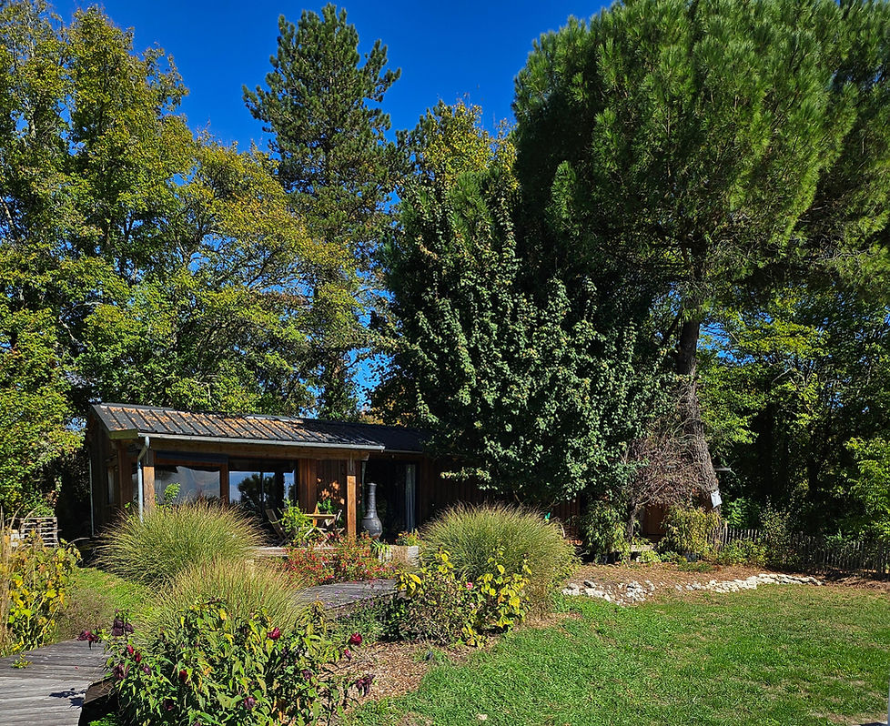 Petit Ponton le Chalet_edited.jpg