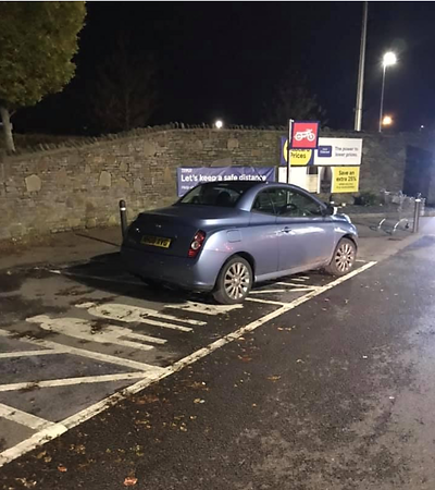 Poor parking 2.PNG