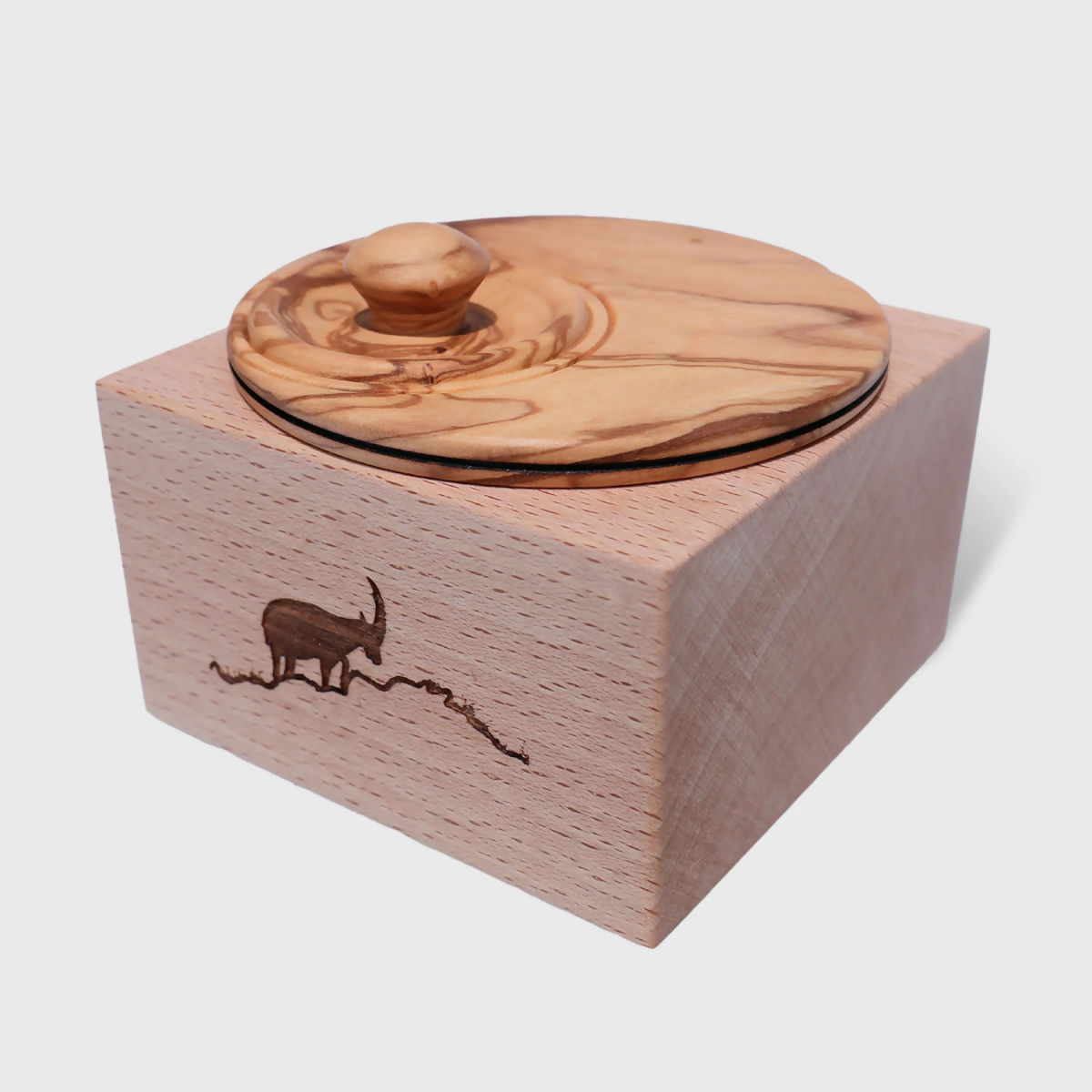 Petite boîte carrée en hêtre et en olivier