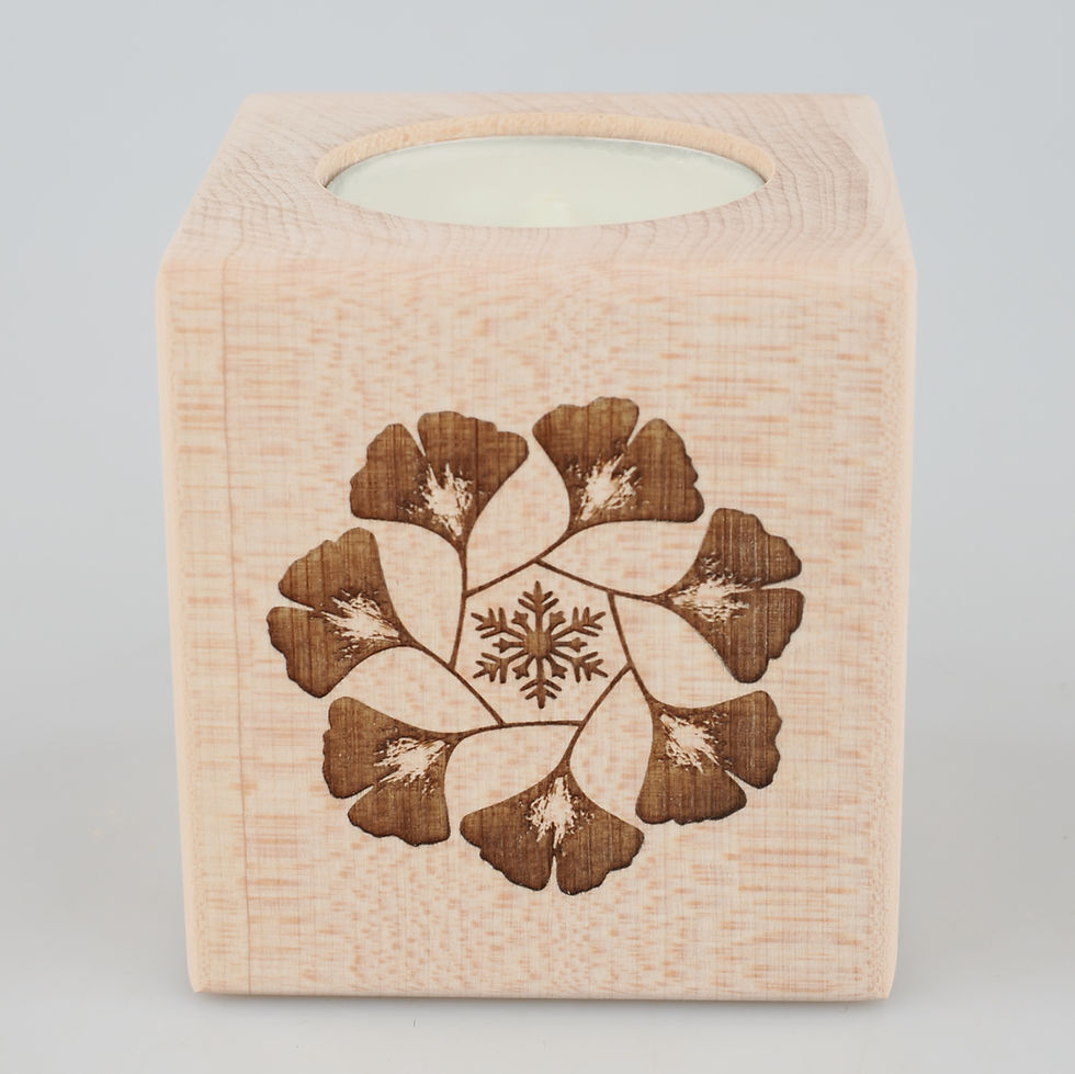Miniature : Bougeoir en érable - motifs feuilles