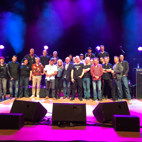 Bonnie Tyler End of Tour Photo
