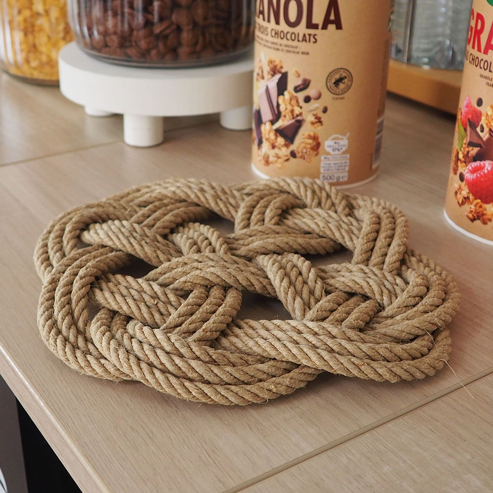 Miniature : Rosace à 8 ganses – dessous de plat marin artisanal en cordage