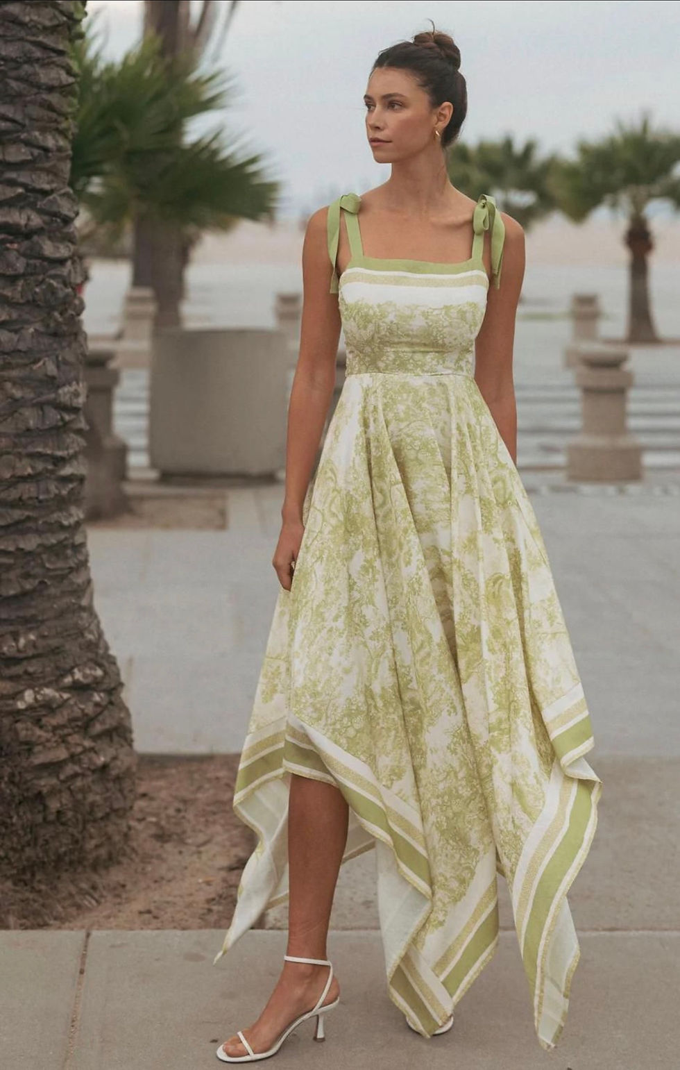 Miniatura: Dress