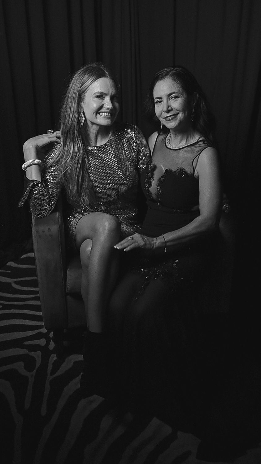 0142-PortraitBoothB&W-StudioSessionTethered-313