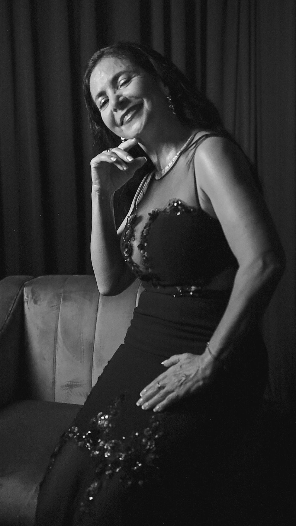 0134-PortraitBoothB&W-StudioSessionTethered-302
