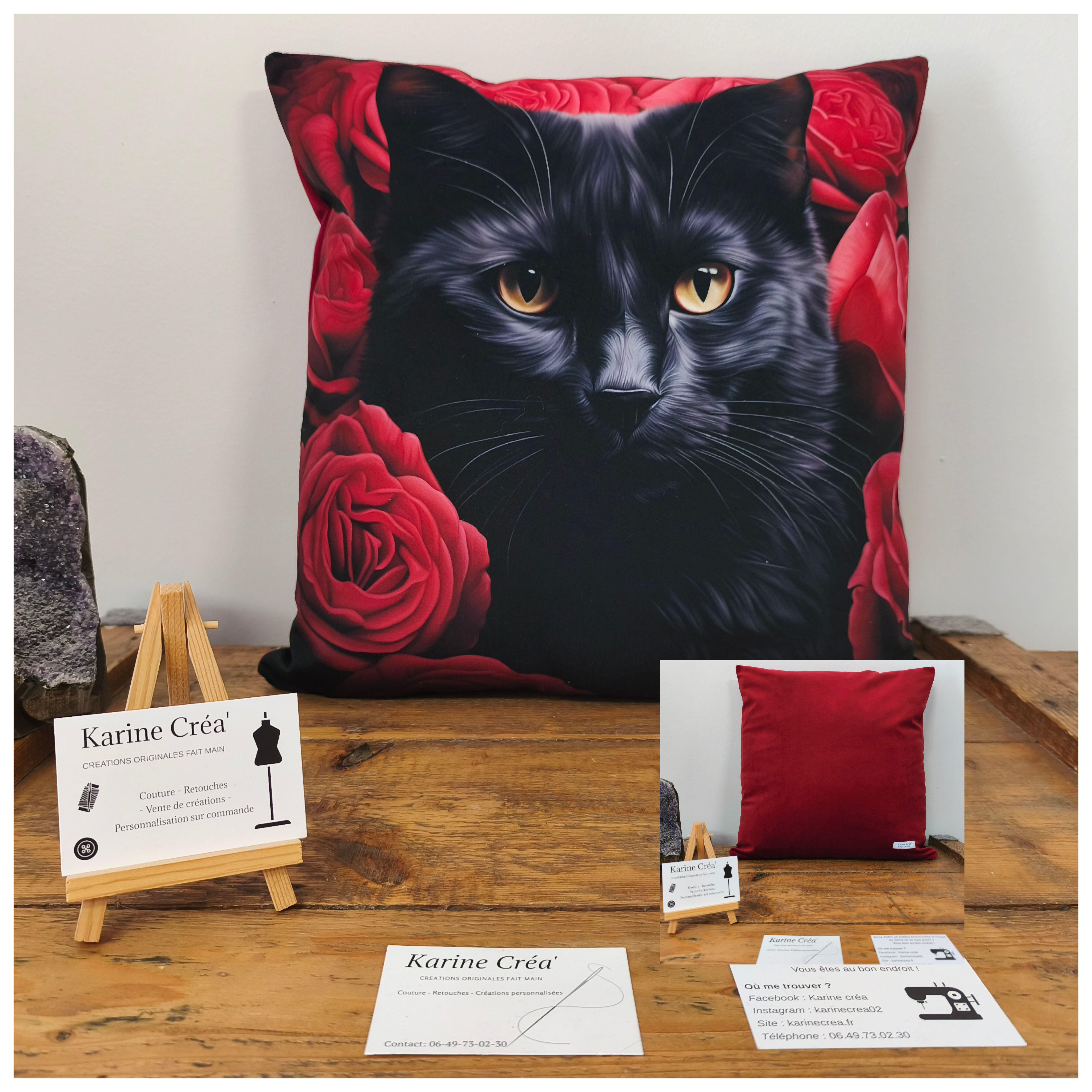 coussin chat noir et roses rouges