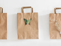 BE CREATIVE WHEN CHOOSING YOUR SUMMER WEDDING FAVORS