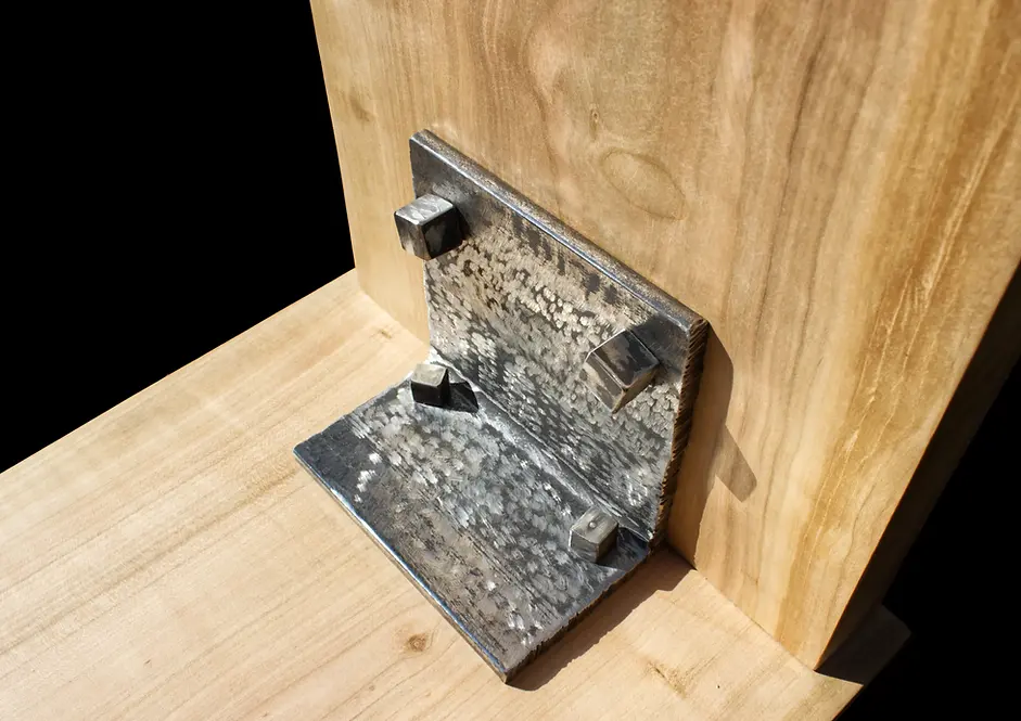 Stuhl Unterseite Winkel .webp