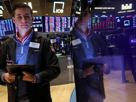 Dự Báo Chỉ Số S&P 500: Hành Trình Gập Ghềnh Nhưng Tăng Trưởng