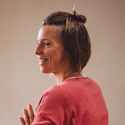 Portrait Dojo_Format web acroupie yoga dojo.jpg