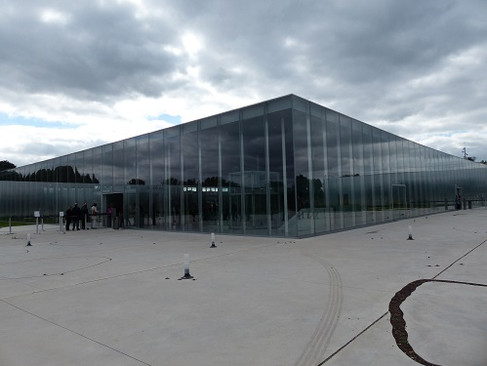 Ausstellungshalle Lens-Louvre