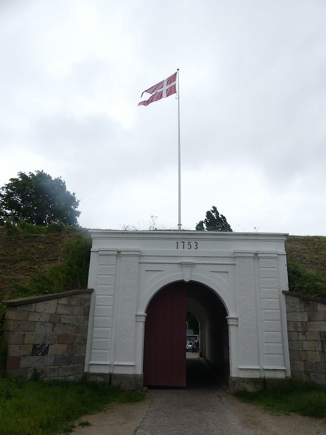 Prinsens Port – Haupttor durch die Bastion bis zum Jahr 1925