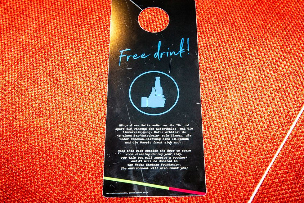 Zimmeranhänger free drink