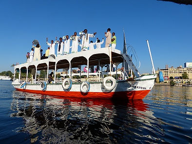 Begrüßung mit Musik auf dem Nil