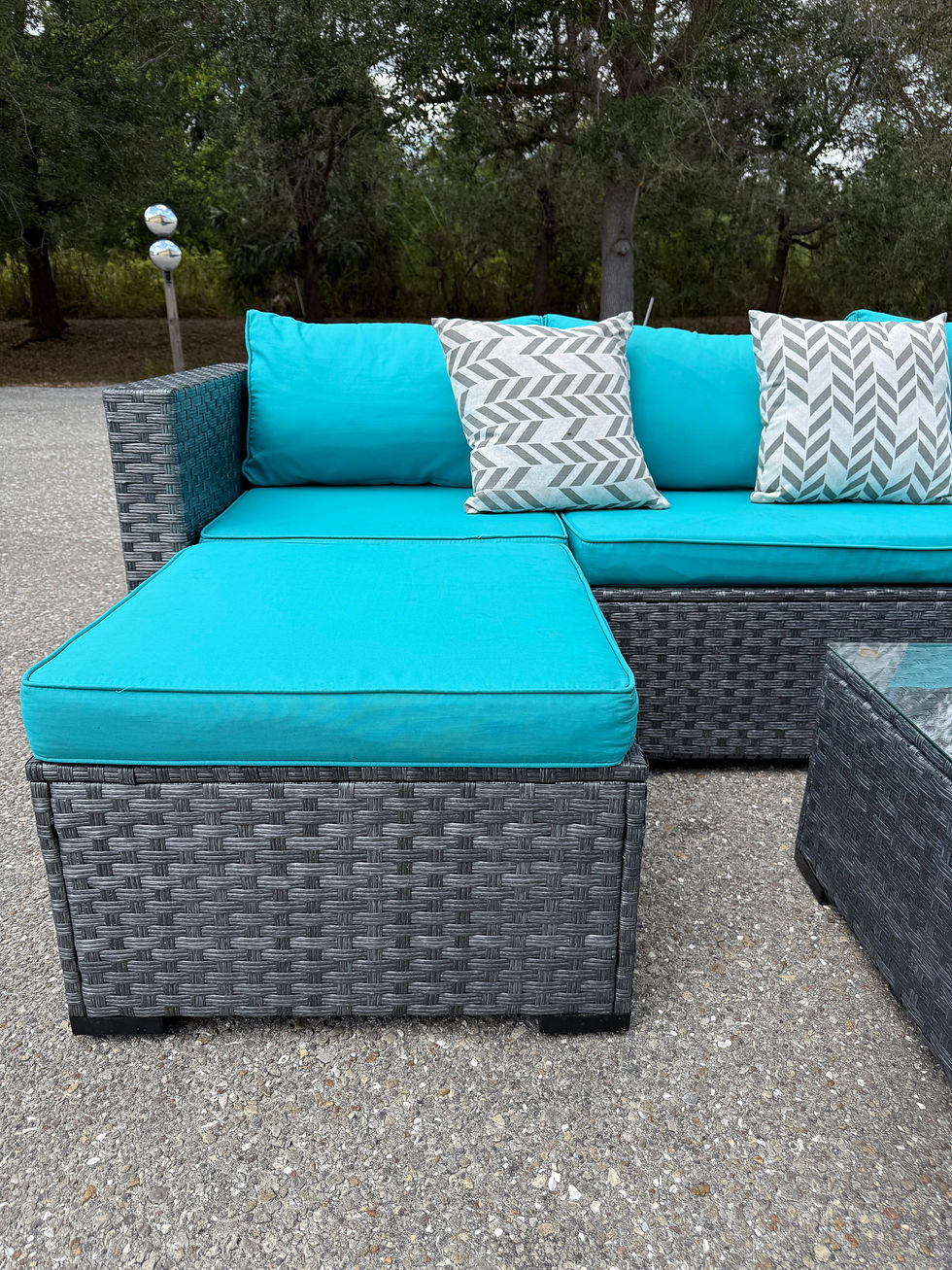 Thumbnail: Patio set