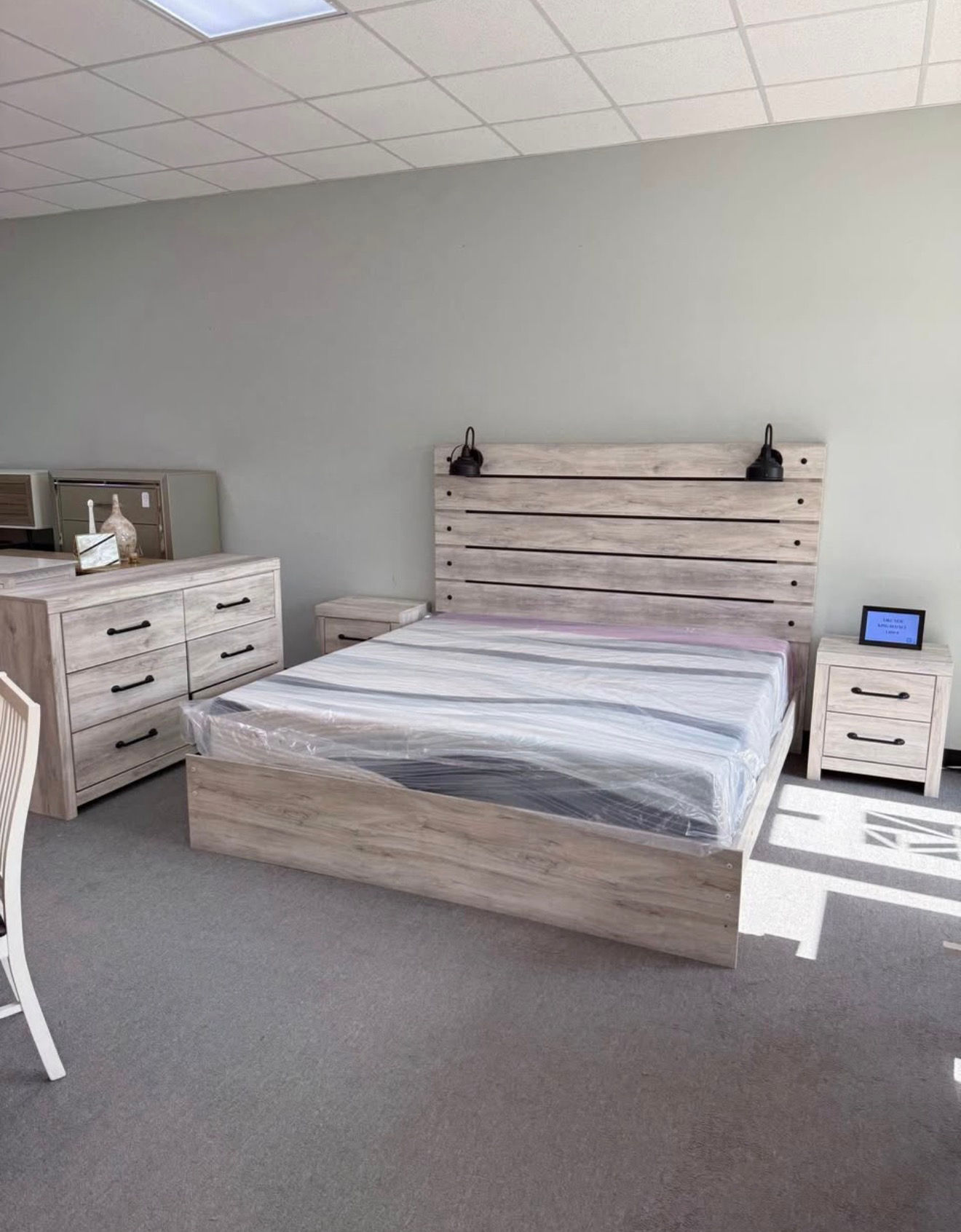 Queen bedroom set