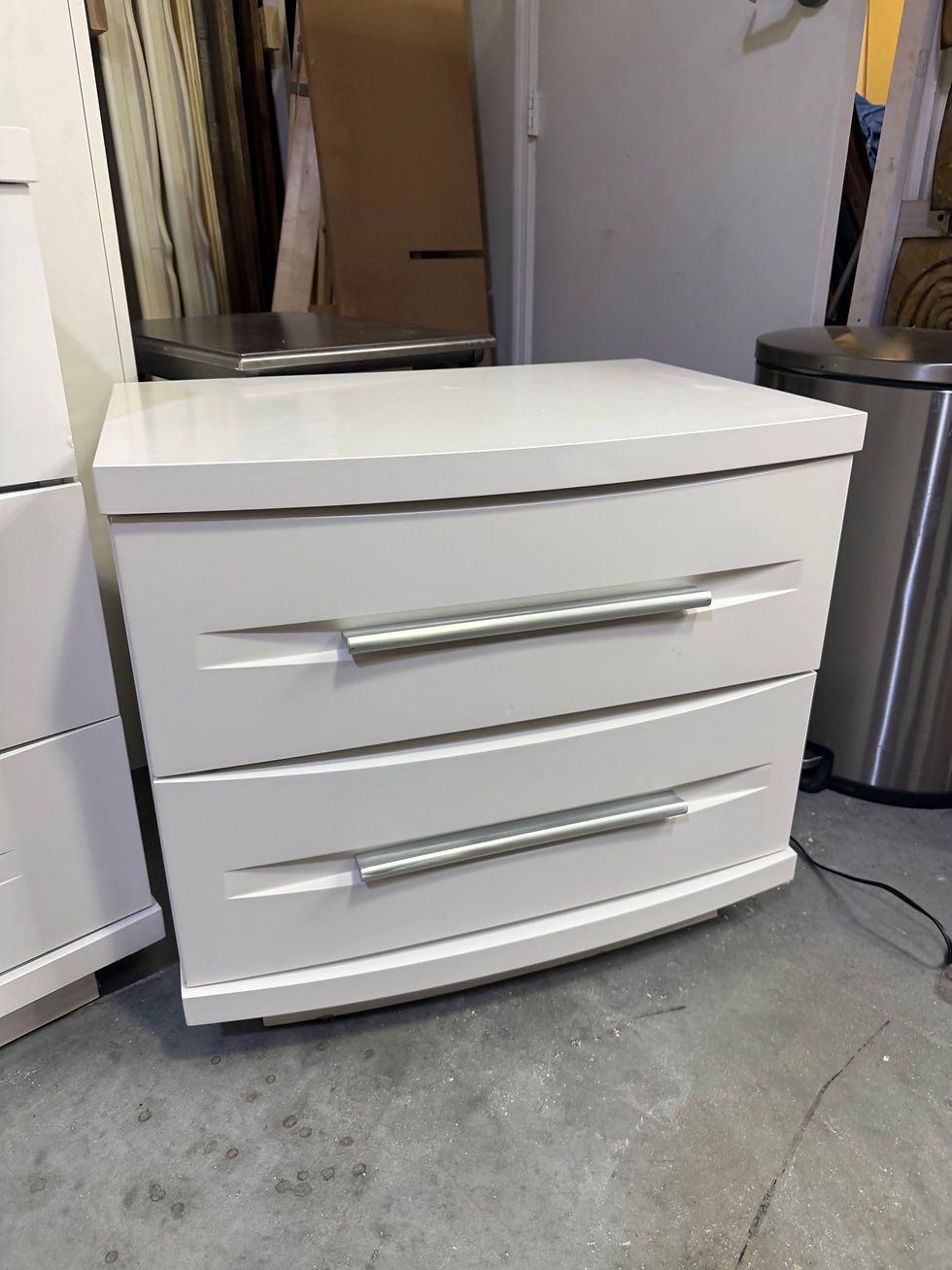Thumbnail: Dresser and nightstand