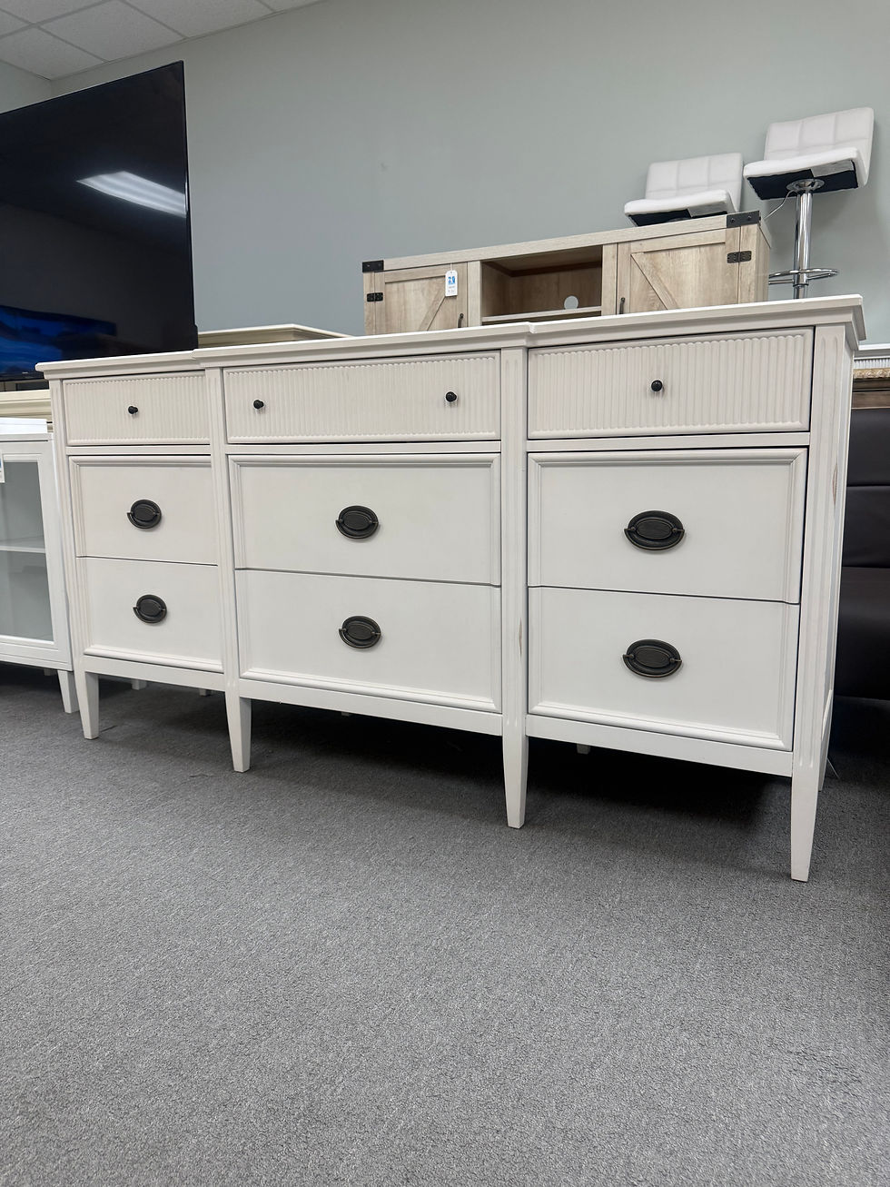 Thumbnail: Dresser