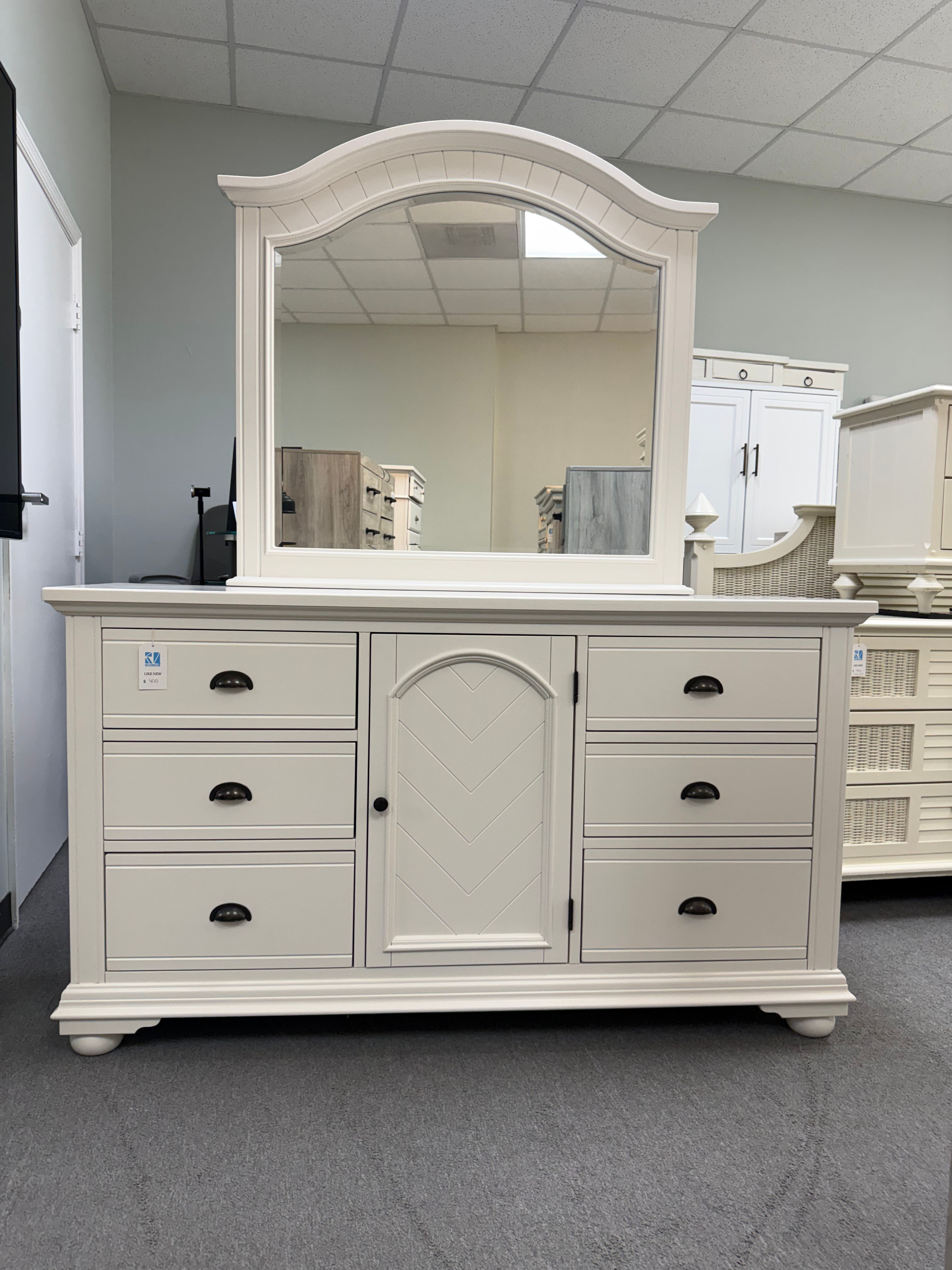 Dresser