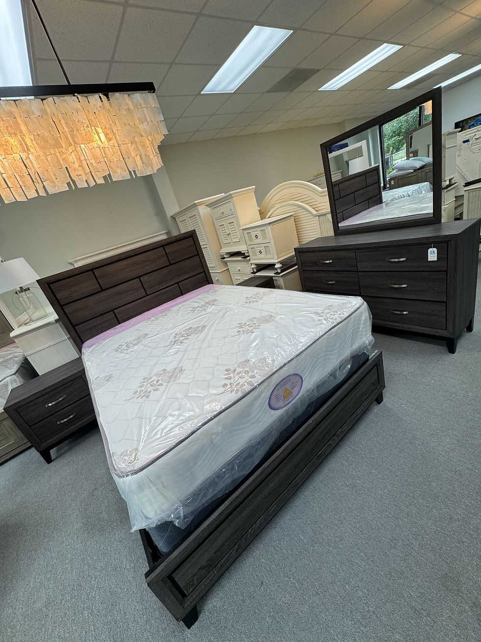Thumbnail: Queen bedroom set 