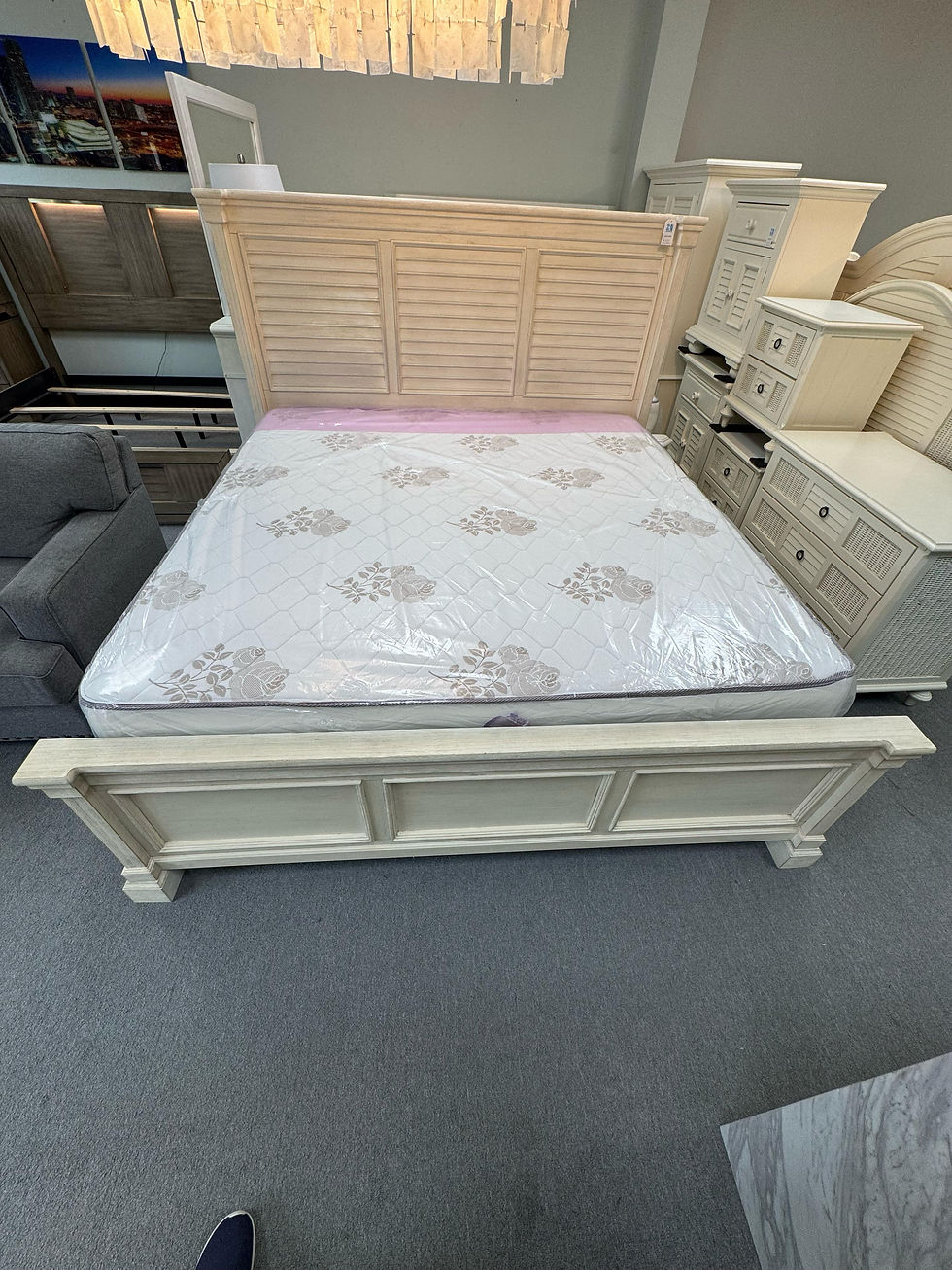 Thumbnail: King bed frame