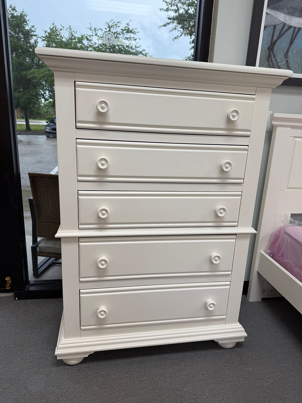 Thumbnail: Queen bedroom set