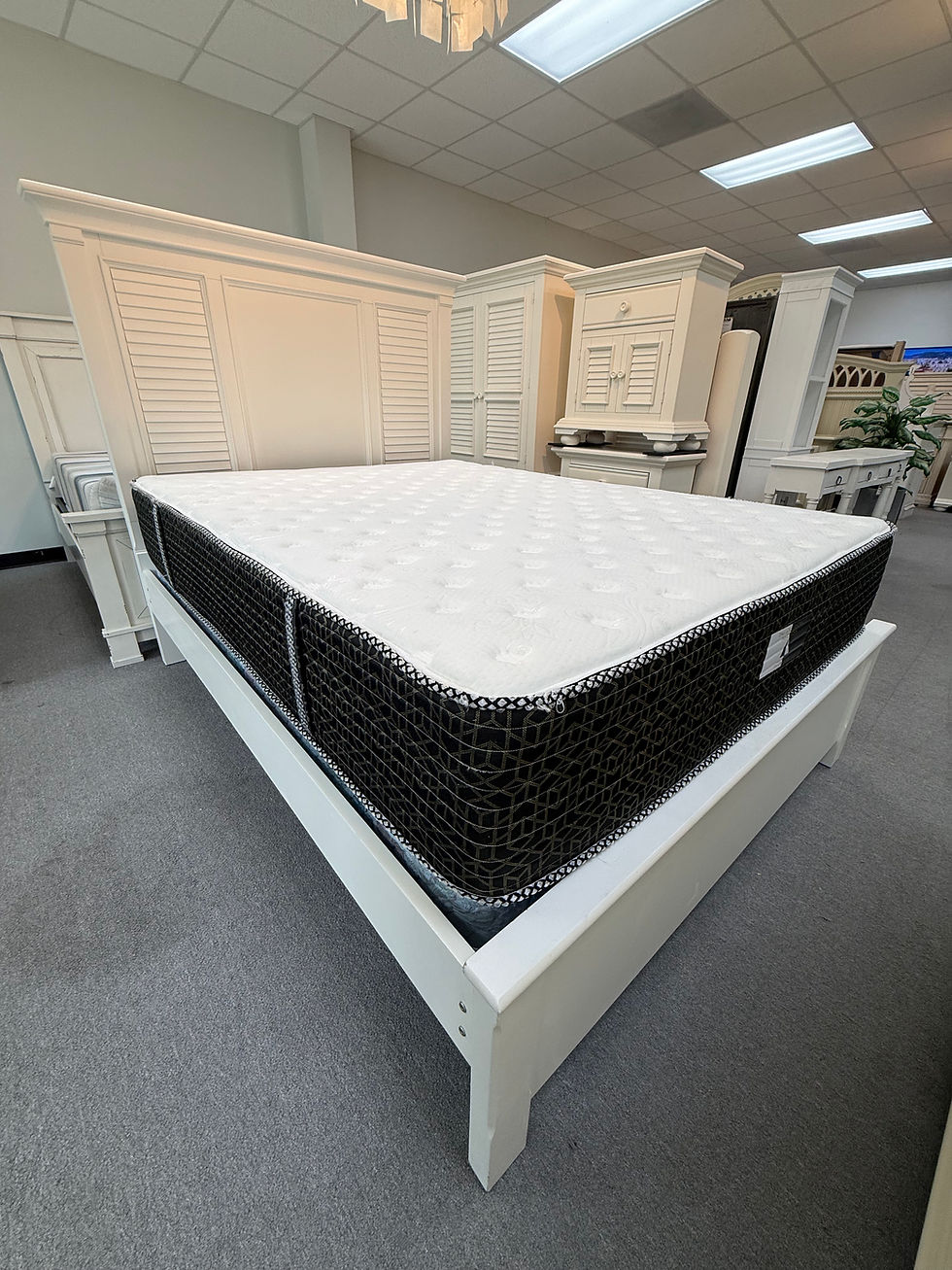 Thumbnail: Queen bed