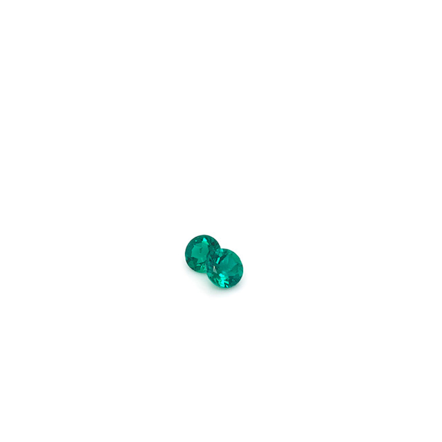 Lab Grown Emeralds or Natural…which is more glamorous?
