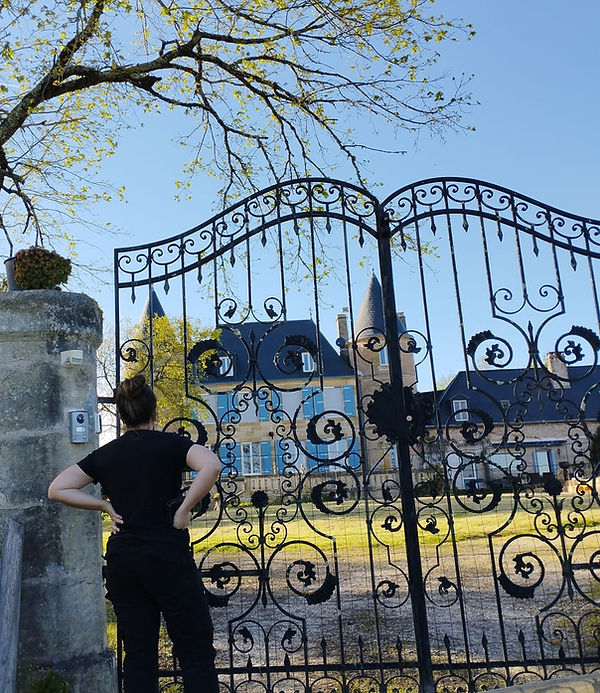 Betty-se-ly-intervient-dans-des-chateaux-en-dordogne.jpg