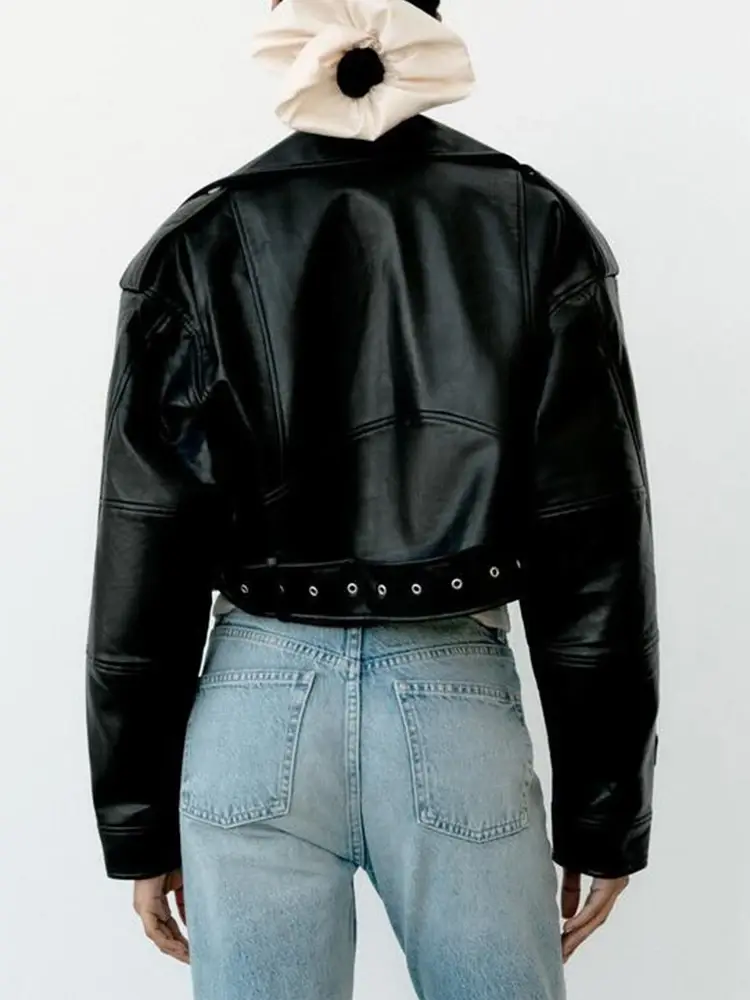 Thumbnail: Jaqueta de Napa Cropped Estilo Biker 2026