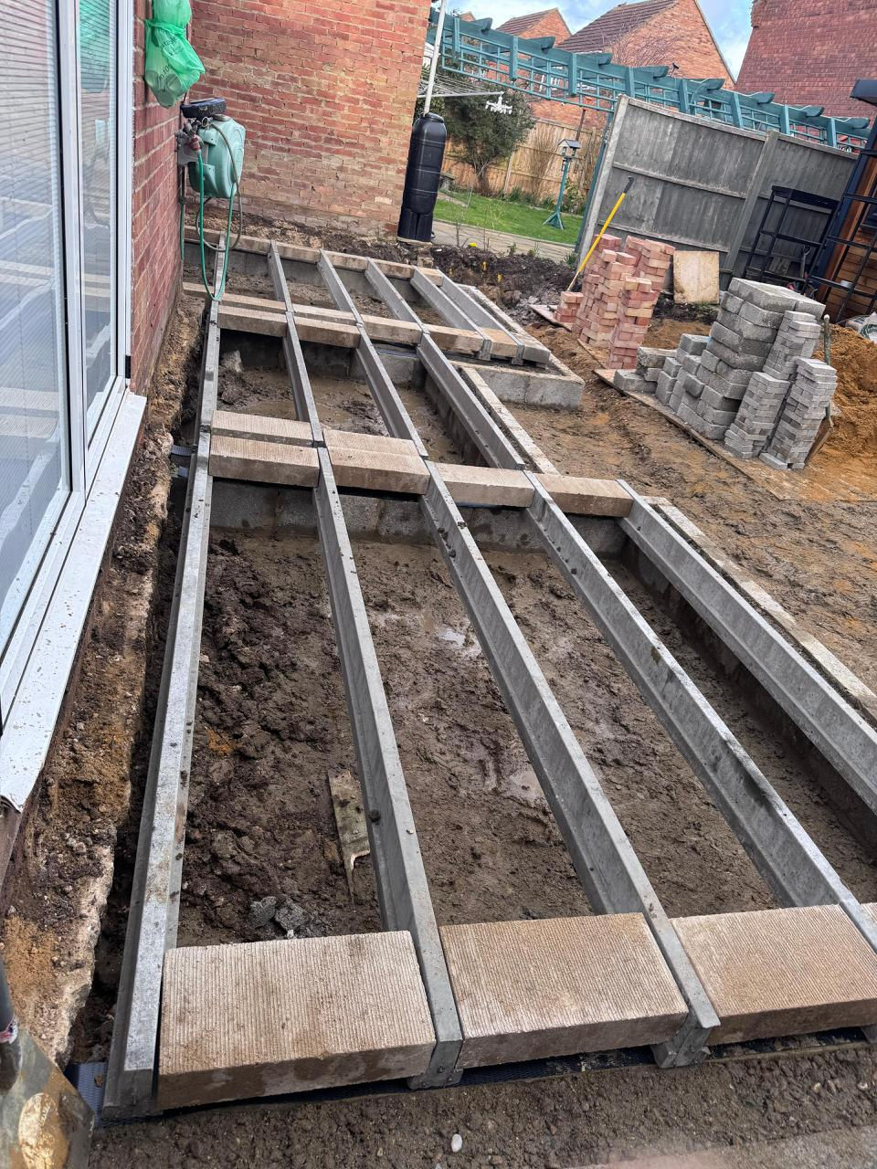 single storey extension foundations