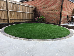 Circular Lawn Garden Design Ideas That Bring Flow to Awkward Plots