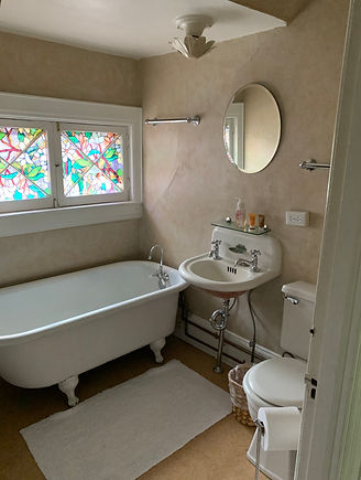 Shared Bathroom on the Third Floor