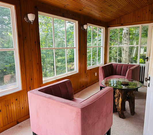 Private sunroom in the St. Gertrude guest room at Franklin Manor