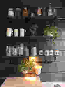 avohylly keittiössä, keittiö ilman yläkaappeja, diy hyllykkö, diy kitchen shelf, kitchen without cabinets