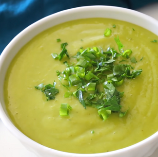 Sopa Cremosa de Mandioquinha e Ervilha
