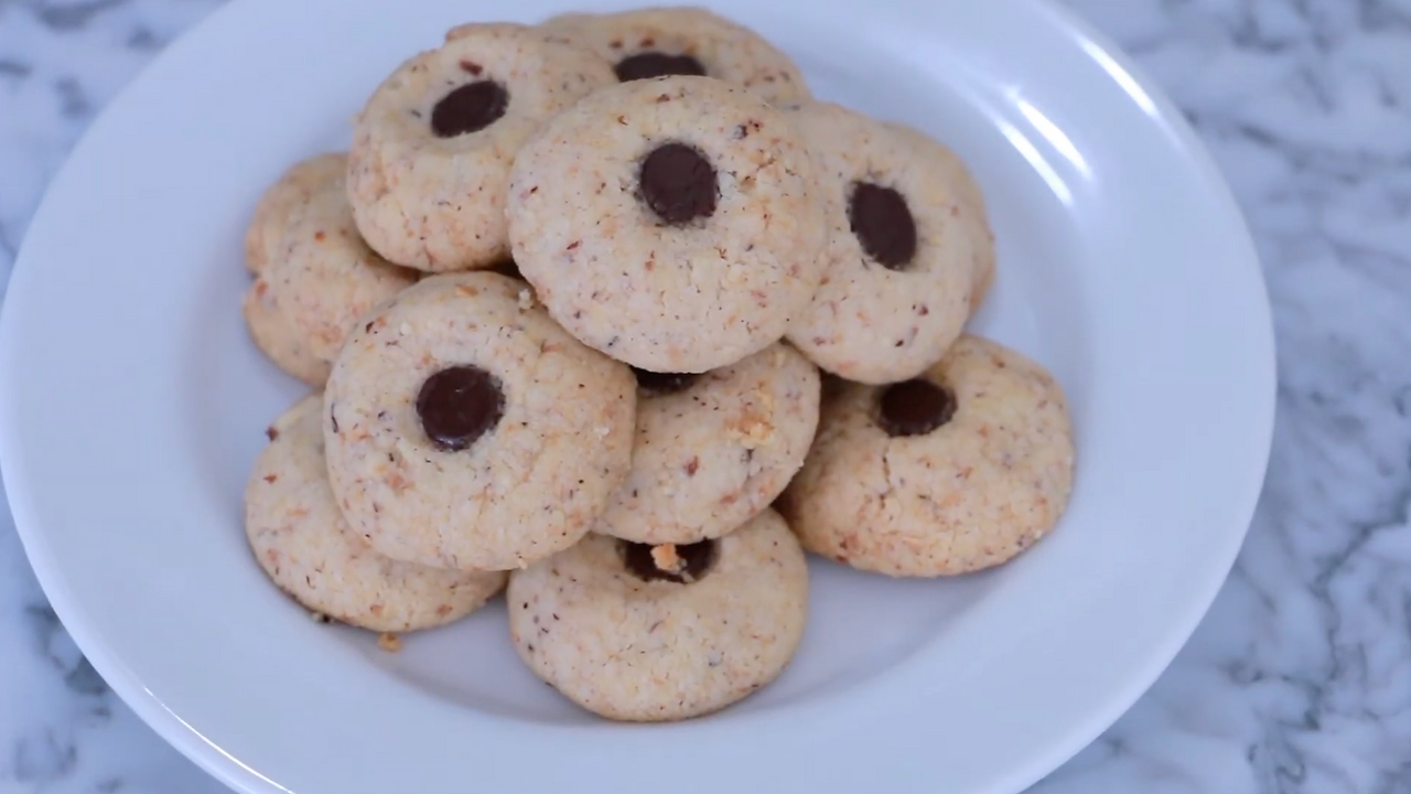Biscoito de Chocolate com Avelã