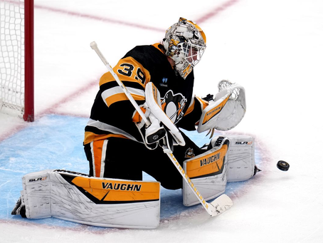 Alex Nedeljkovic reste avec les Penguins